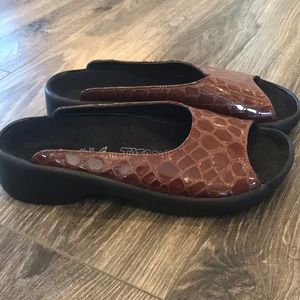 Tatami by Birkenstock Sandals Ladies Size 9